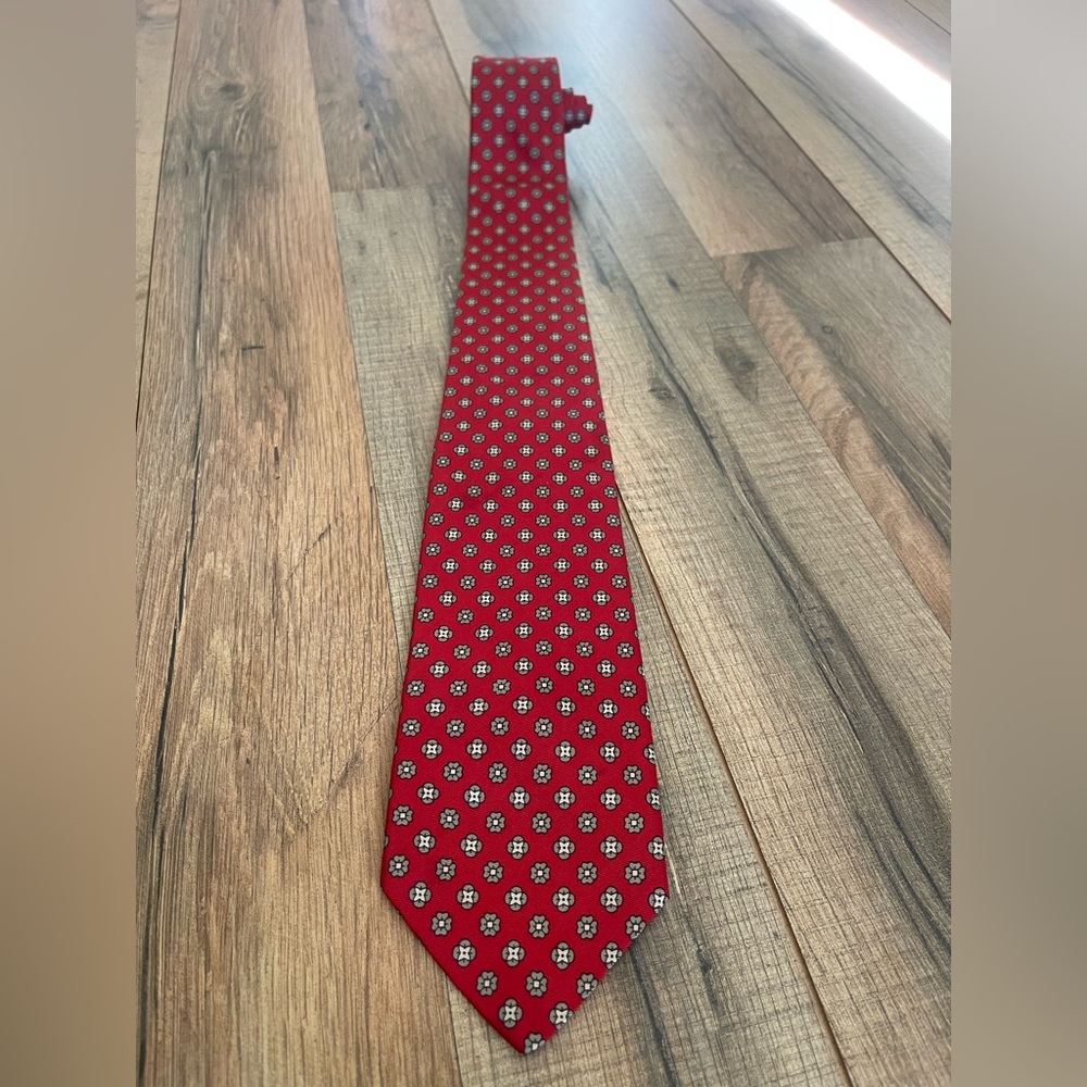 Brooks Brothers 100% Italian Silk Made In USA